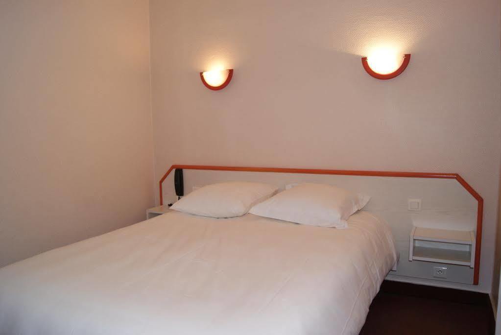 Hotel Suzane Анже Экстерьер фото